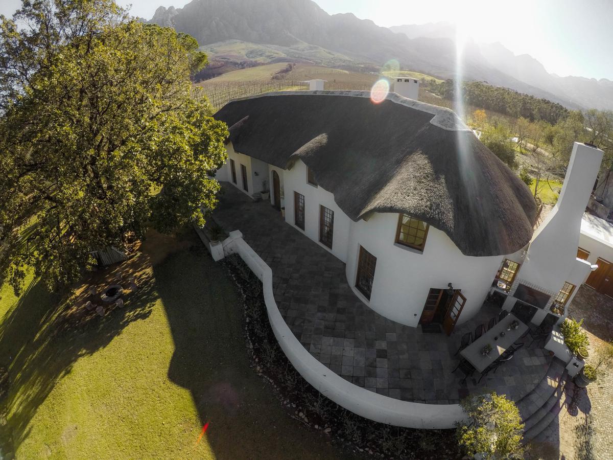 Tulbagh Mountain Manor Guest House เคปทาวน์ ภายนอก รูปภาพ