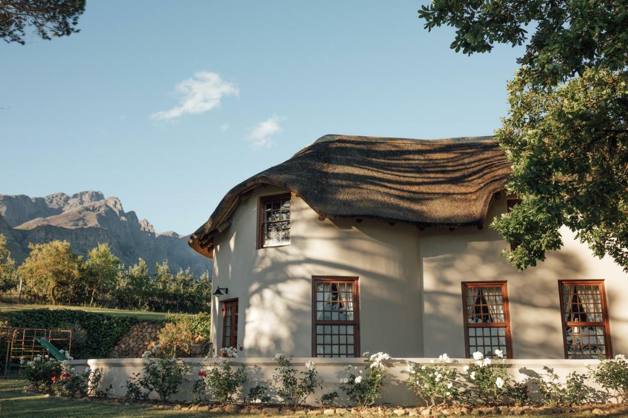 Tulbagh Mountain Manor Guest House เคปทาวน์ ภายนอก รูปภาพ